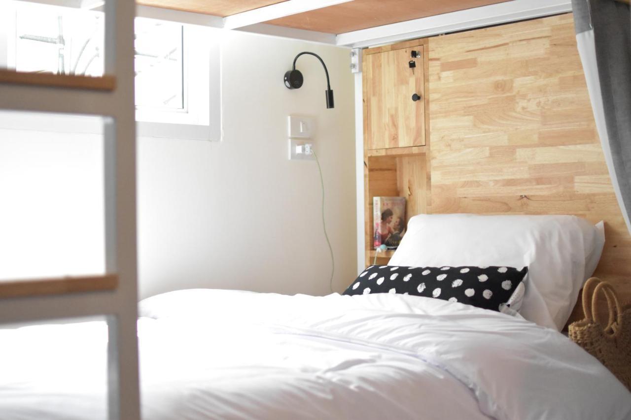 Tidjai Bangkok Hostel מראה חיצוני תמונה